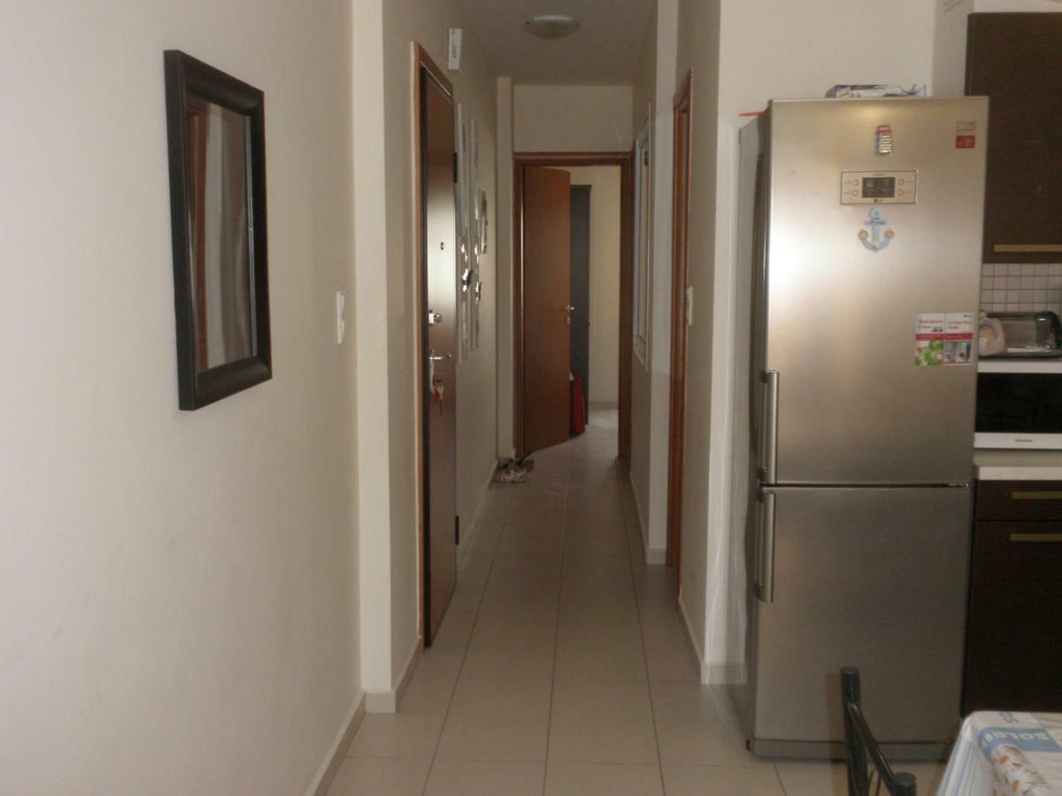 Christina Apartment Νεα Περαμοσ Néa Péramos Екстериор снимка